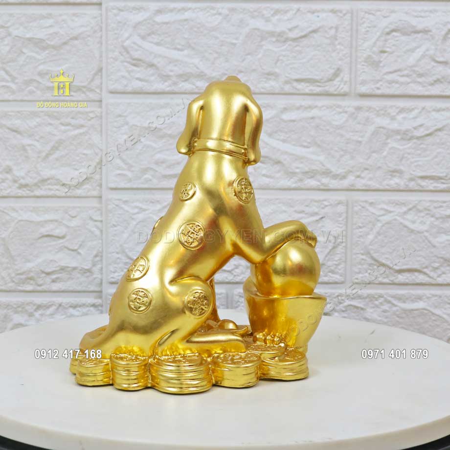 Từng đường n&eacute;t tr&ecirc;n pho tượng được nghệ nh&acirc;n chế t&aacute;c tỉ mỉ v&agrave; tinh xảo nhất